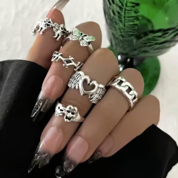 Large Lot of 77 Boutique Ring Sets (8 Sets) - Picture 3 of 9